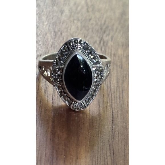 Vintage Jewelry - Vintage Black Onyx and Marcasite Ring 925 Sterling Silver 925 Sz 11